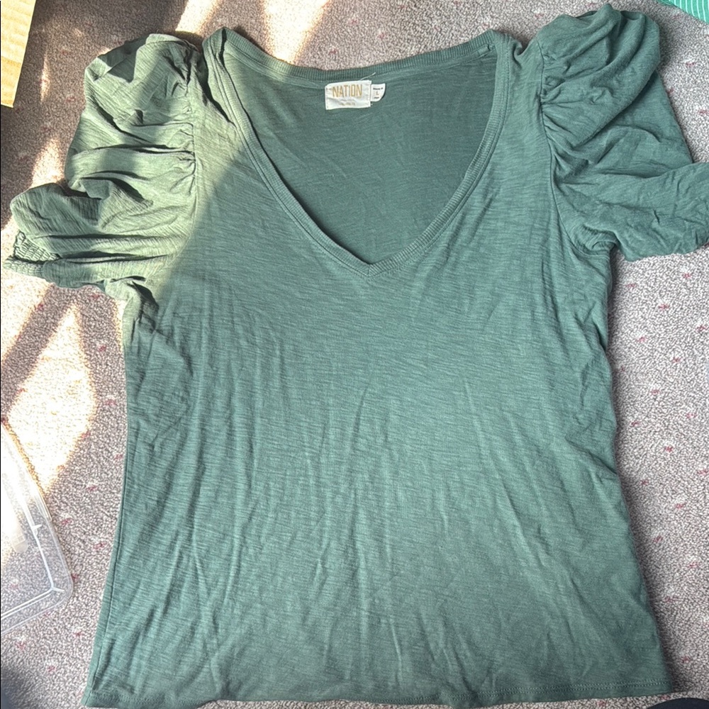 Nation LTD Green Puff Sleeve Ruffled Blouse size large
